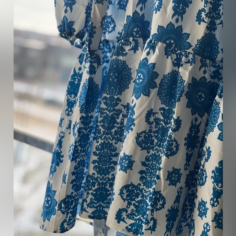 NWT Women Floral print Lantern sleeve Ruffle Hem Dress, Blue,White,Flowy - Picture 9 of 16
